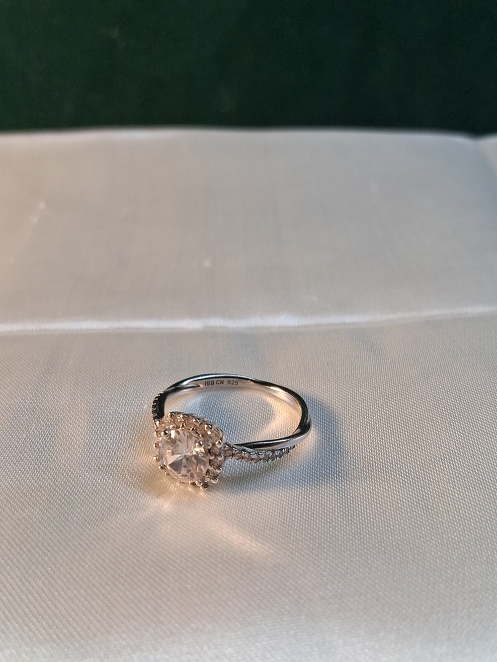P3. SZ8.5 Vintage IBB CN 925 Sterling Silver Halo Cubic Zirconia Engagement Ring